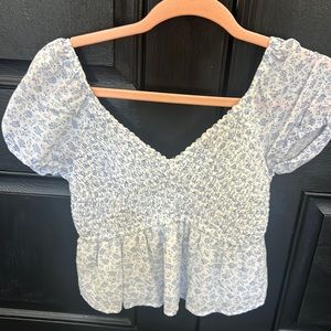 hollister floral summer top